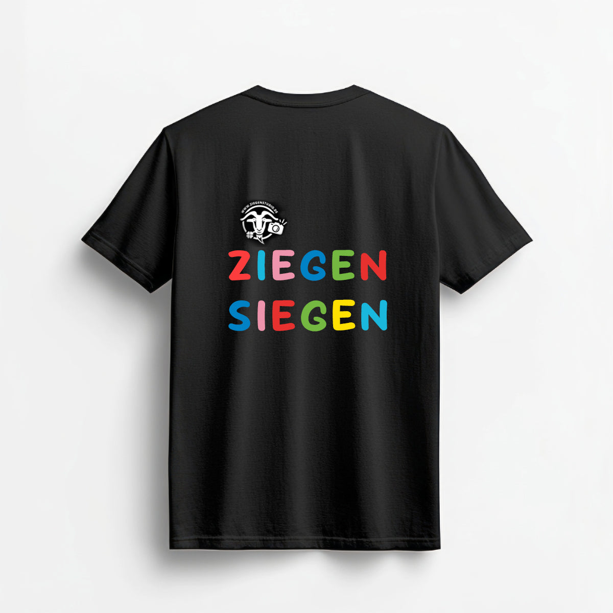 T-Shirt schwarz mit Motivaufdruck vorne Lucky Luck + Schriftzug hinten